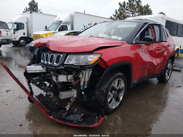 3C4NJDCB5JT116869 2018 JEEP COMPASS - Image 2