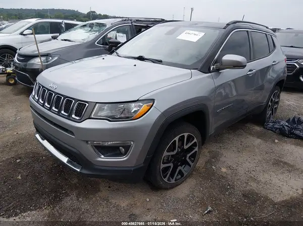 3C4NJDCB5JT135034 2018 JEEP COMPASS - Image 2