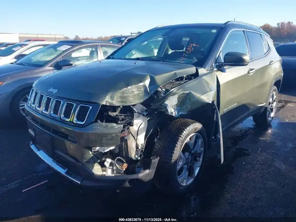 3C4NJDCB5JT147684 2018 JEEP COMPASS - Image 2