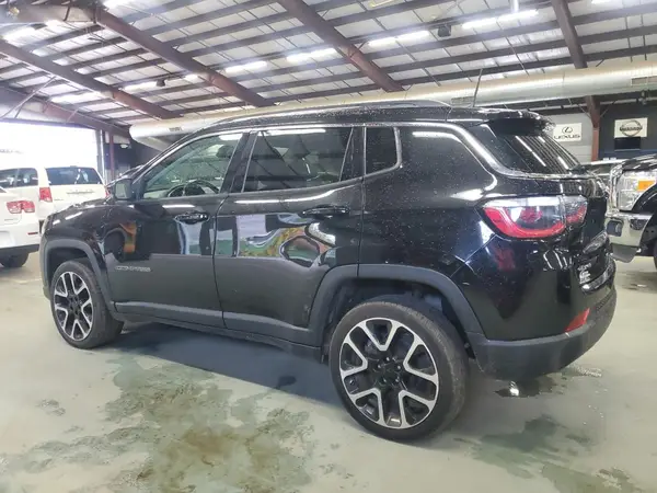 3C4NJDCB5JT153498 2018 JEEP COMPASS - Image 2