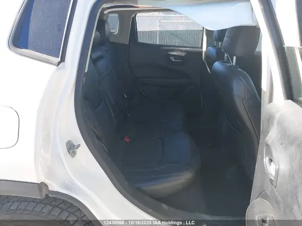 3C4NJDCB5JT155686 2018 JEEP COMPASS - Image 8