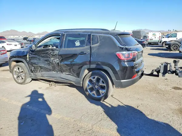 3C4NJDCB5JT168423 2018 JEEP COMPASS - Image 2