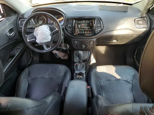 3C4NJDCB5JT168423 2018 JEEP COMPASS - Image 8