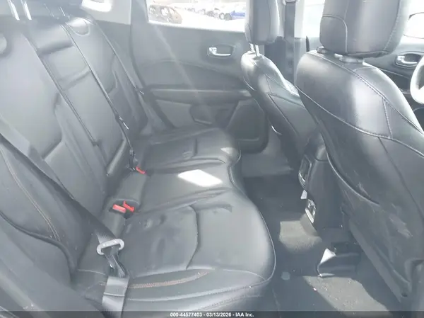 3C4NJDCB5JT190499 2018 JEEP COMPASS - Image 8