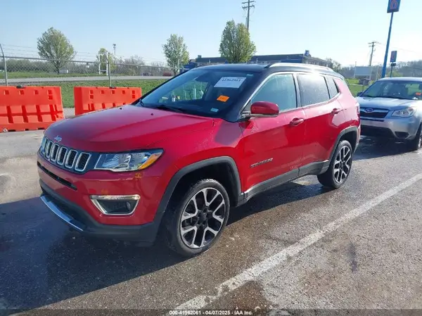 3C4NJDCB5JT223808 2018 JEEP COMPASS - Image 2