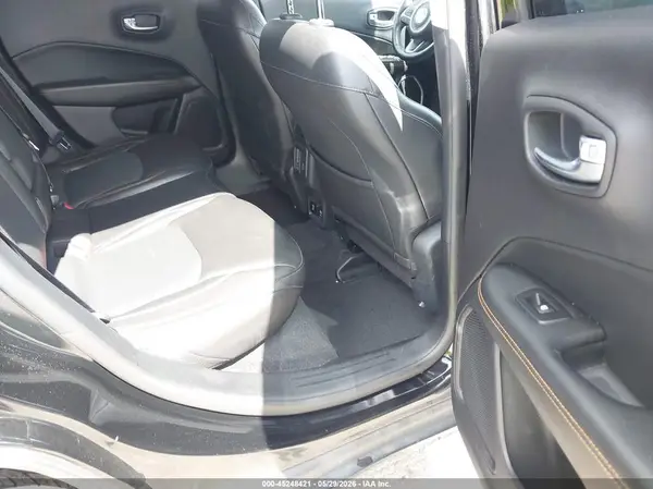 3C4NJDCB5JT231228 2018 JEEP COMPASS - Image 8