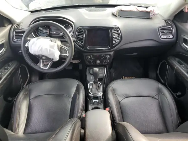 3C4NJDCB5JT246196 2018 JEEP COMPASS - Image 8