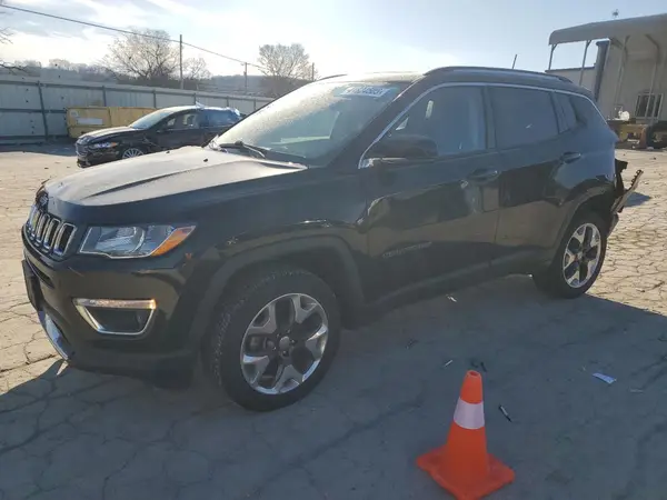 3C4NJDCB5JT264567 2018 JEEP COMPASS - Image 1