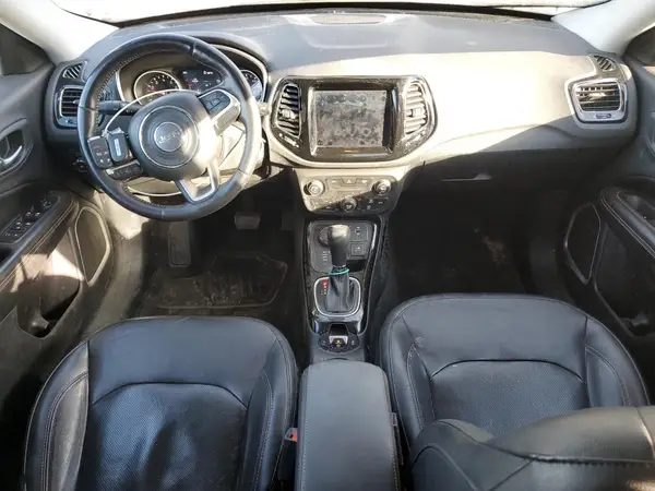 3C4NJDCB5JT264567 2018 JEEP COMPASS - Image 8