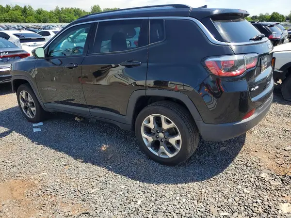 3C4NJDCB5JT332799 2018 JEEP COMPASS - Image 2