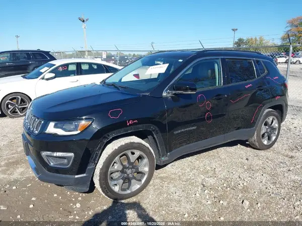 3C4NJDCB5JT334004 2018 JEEP COMPASS - Image 2
