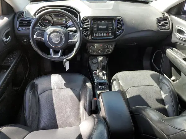 3C4NJDCB5JT337033 2018 JEEP COMPASS - Image 8