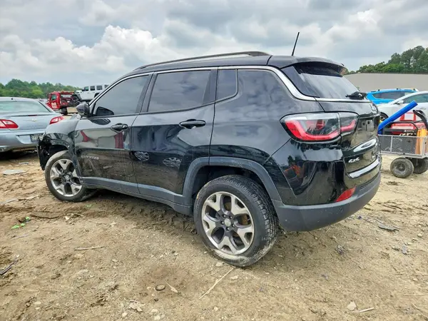 3C4NJDCB5JT341051 2018 JEEP COMPASS - Image 2