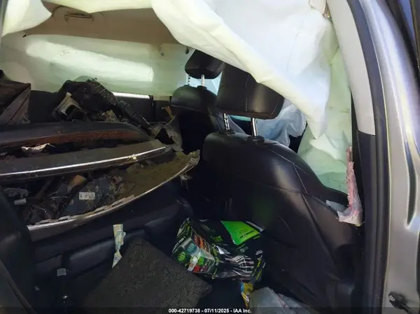 3C4NJDCB5JT362059 2018 JEEP COMPASS - Image 8