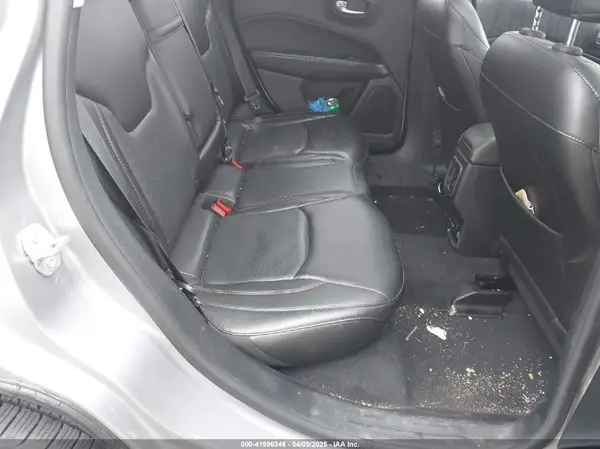 3C4NJDCB5JT362398 2018 JEEP COMPASS - Image 8