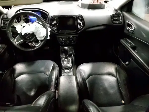 3C4NJDCB5JT365835 2018 JEEP COMPASS - Image 8