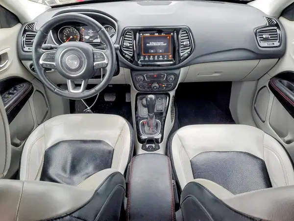 3C4NJDCB5JT365852 2018 JEEP COMPASS - Image 8