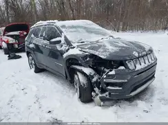3C4NJDCB5JT398088 2018 JEEP COMPASS