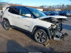 3C4NJDCB5JT436676 2018 JEEP COMPASS