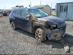 3C4NJDCB5JT437407 2018 JEEP COMPASS