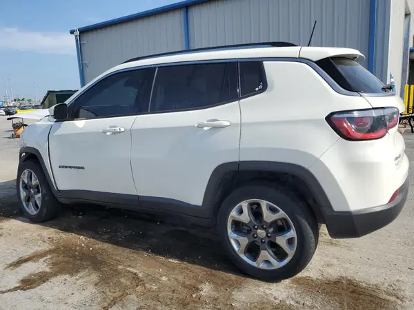 3C4NJDCB5JT440596 2018 JEEP COMPASS - Image 2