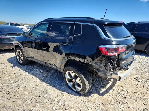 3C4NJDCB5JT456930 2018 JEEP COMPASS - Image 2