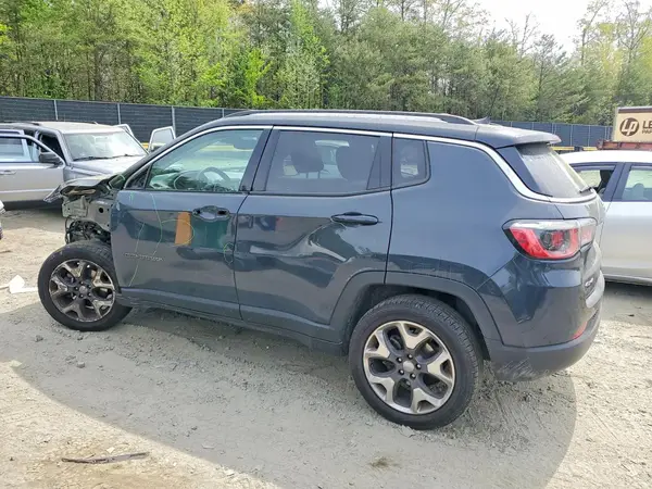 3C4NJDCB5JT457107 2018 JEEP COMPASS - Image 2