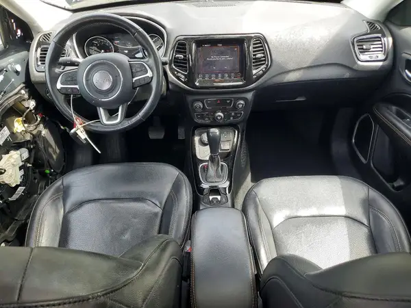 3C4NJDCB5JT457107 2018 JEEP COMPASS - Image 8