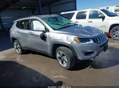 3C4NJDCB5JT463523 2018 JEEP COMPASS