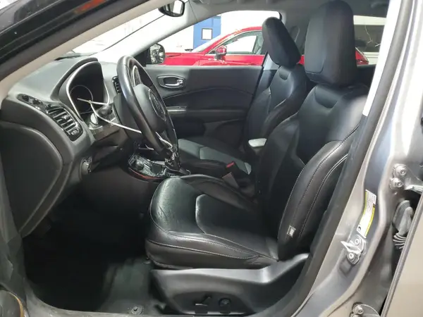 2019 JEEP COMPASS auction photo 7