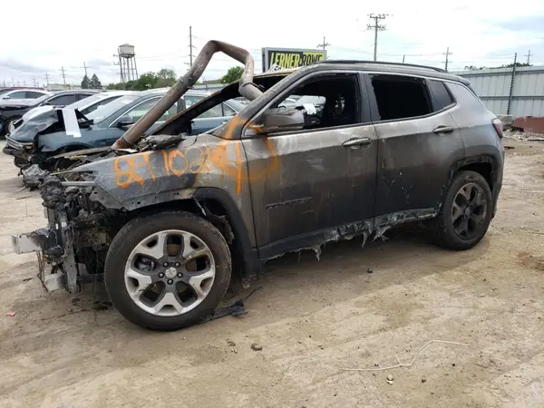 3C4NJDCB5KT674139 2019 JEEP COMPASS - Image 1