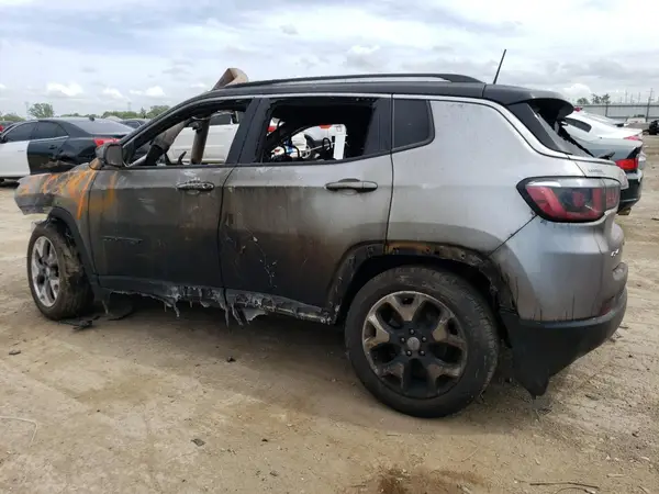3C4NJDCB5KT674139 2019 JEEP COMPASS - Image 2