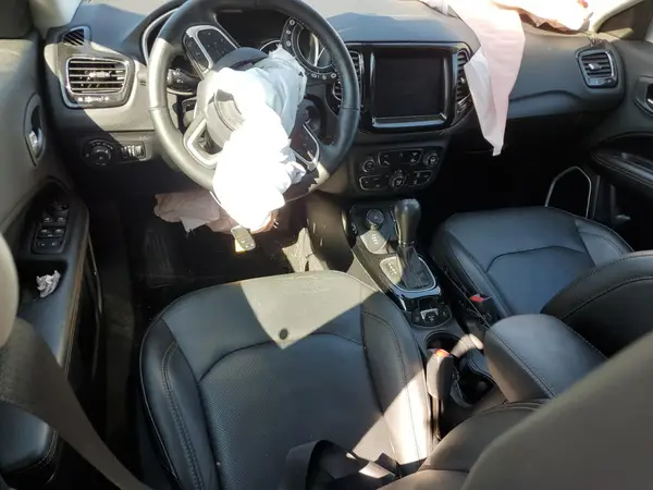 3C4NJDCB5KT679664 2019 JEEP COMPASS - Image 8