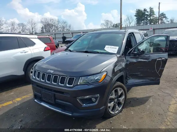 3C4NJDCB5KT683794 2019 JEEP COMPASS - Image 2