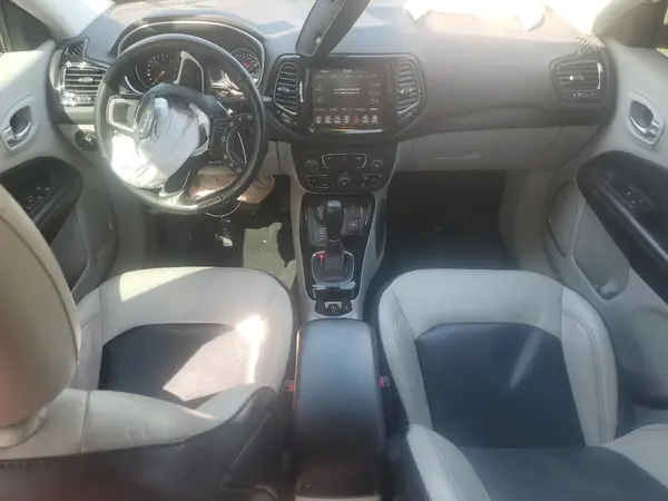 3C4NJDCB5KT693452 2019 JEEP COMPASS - Image 8
