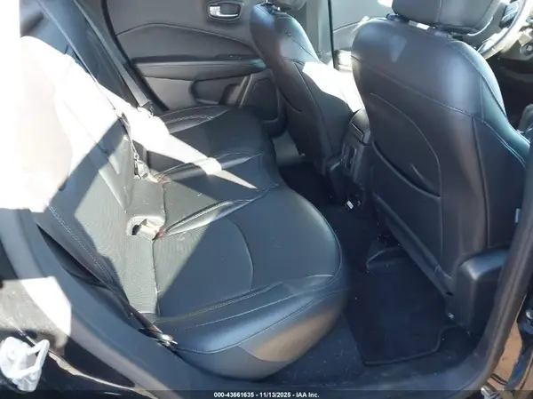 3C4NJDCB5KT712095 2019 JEEP COMPASS - Image 8