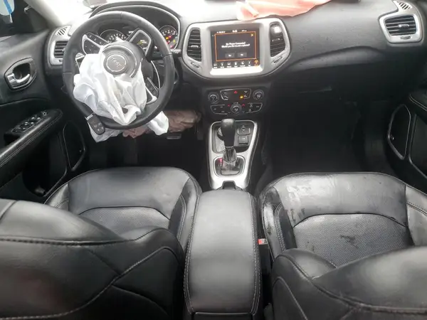 3C4NJDCB5KT716406 2019 JEEP COMPASS - Image 8