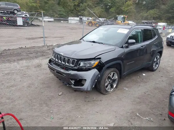 3C4NJDCB5KT741158 2019 JEEP COMPASS - Image 2