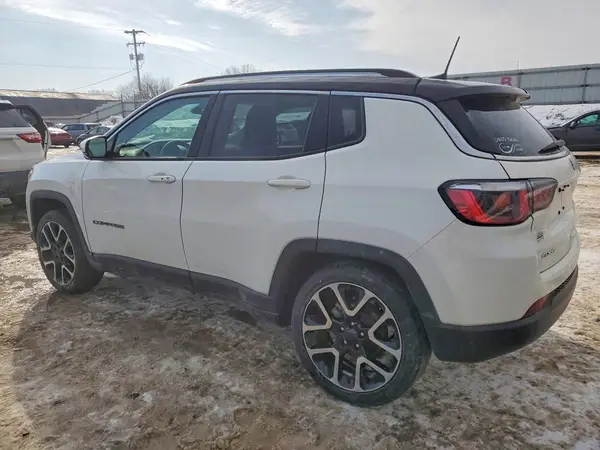 3C4NJDCB5KT741743 2019 JEEP COMPASS - Image 2