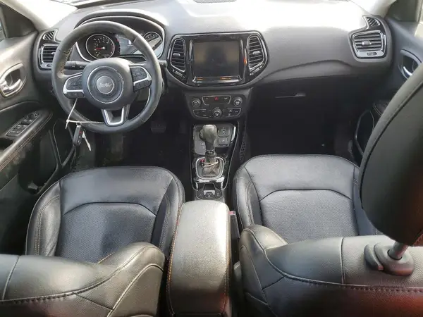 3C4NJDCB5KT741743 2019 JEEP COMPASS - Image 8