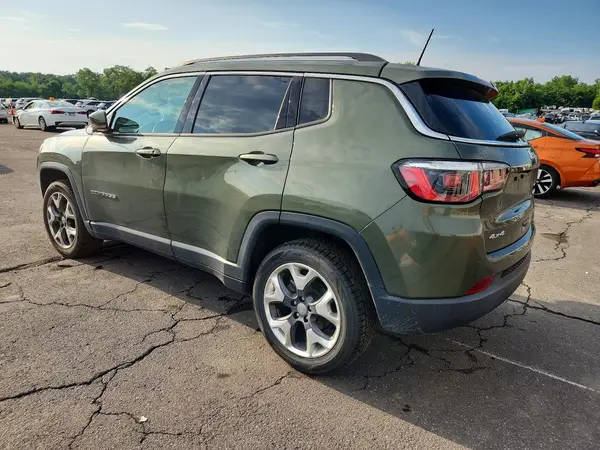 3C4NJDCB5KT753164 2019 JEEP COMPASS - Image 2