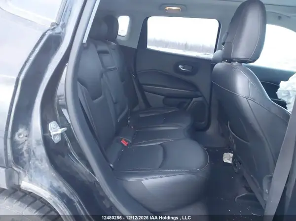 3C4NJDCB5KT759689 2019 JEEP COMPASS - Image 8