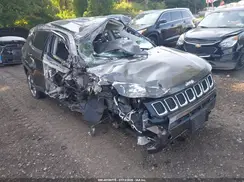3C4NJDCB5KT776086 2019 JEEP COMPASS