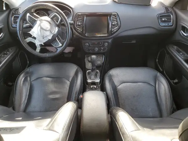 3C4NJDCB5KT827196 2019 JEEP COMPASS - Image 8