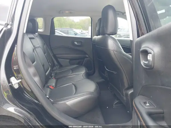 3C4NJDCB5KT854060 2019 JEEP COMPASS - Image 8