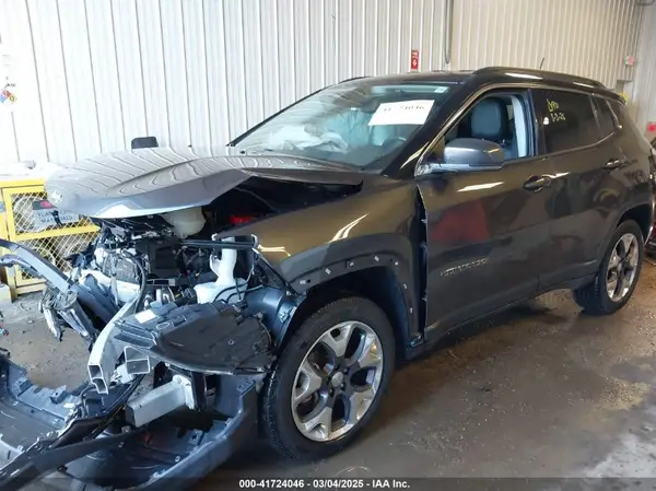 3C4NJDCB5LT100593 2020 JEEP COMPASS - Image 2