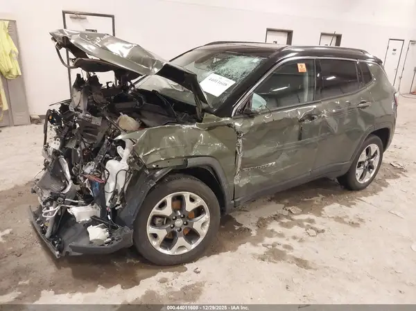 3C4NJDCB5LT166352 2020 JEEP COMPASS - Image 2