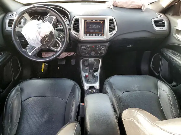 3C4NJDCB5LT208910 2020 JEEP COMPASS - Image 8