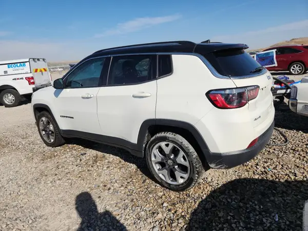 3C4NJDCB5LT245732 2020 JEEP COMPASS - Image 2