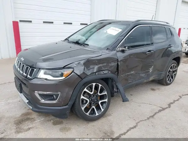 3C4NJDCB5MT521750 2021 JEEP COMPASS - Image 2